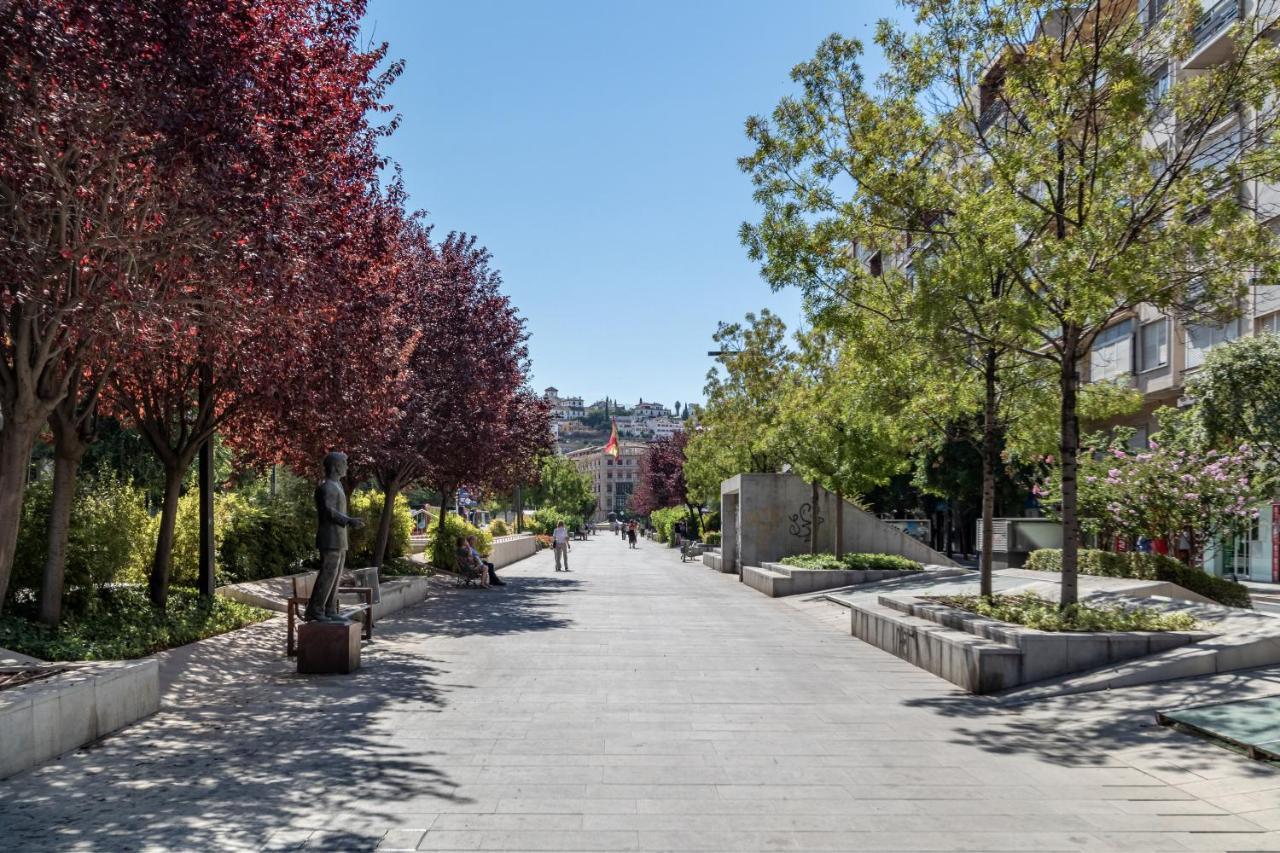 Bns Triunfo Centro Suites Granada Luaran gambar
